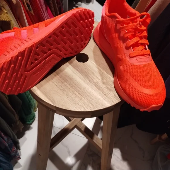 Multix Adidas Women 7.5 / Boys 6 - Picture 4 of 5
